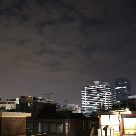 Bunk Guesthouse Hongdae