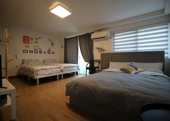 Bunk Hongdae 3*